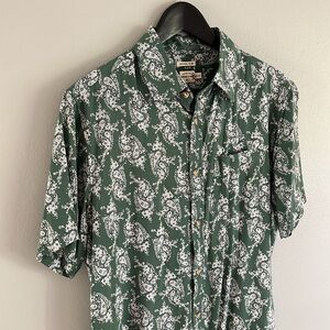 Bridge & Burn Men’s Green Paisley Button Down Shirt Size Small
